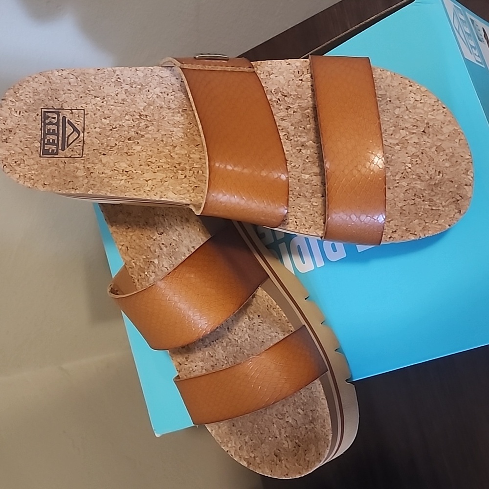 Reef Tan Cork Platform Sandals - Picture 6 of 8